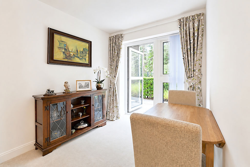 Dining Area- click for photo gallery